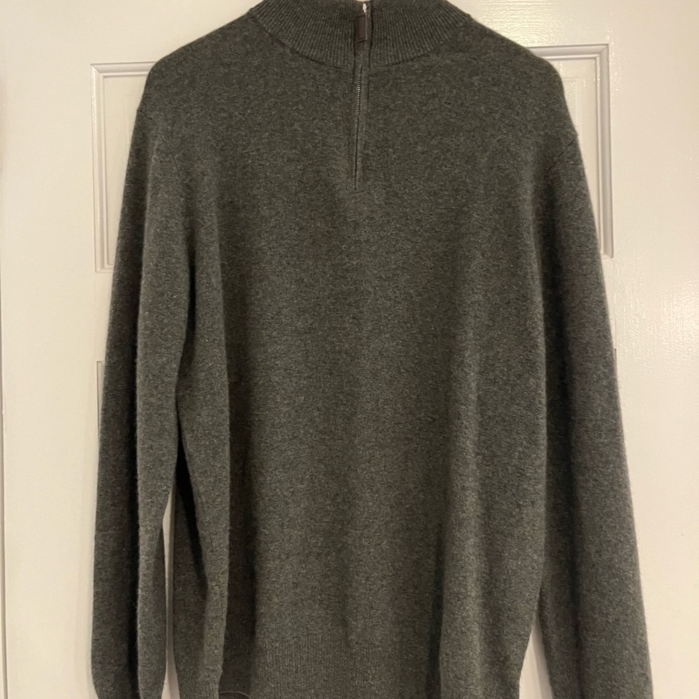 Men’s Cashmere Sweater Size Large